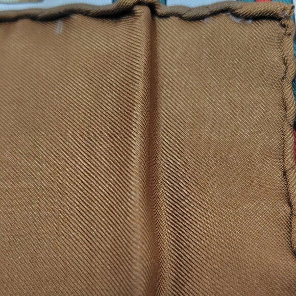 Auth GUCCI - Cream Brown Multi Scarf - Picture 9 of 12